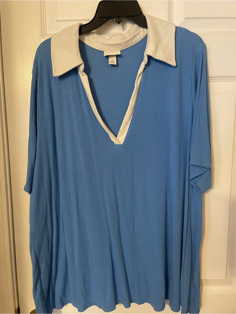 Ava & Viv Light Blue Short-Sleeve V-Neck Tunic with White Collar